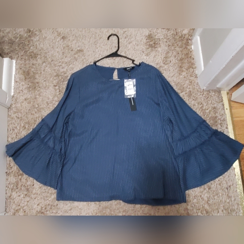 NWT Express Butterfly Sleeve Blouse Size Large